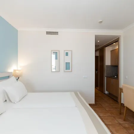 Pestana Viking & 4*