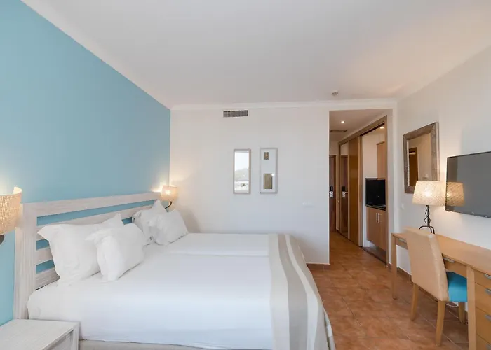 Отель Pestana Viking & Армасан-де-Пера