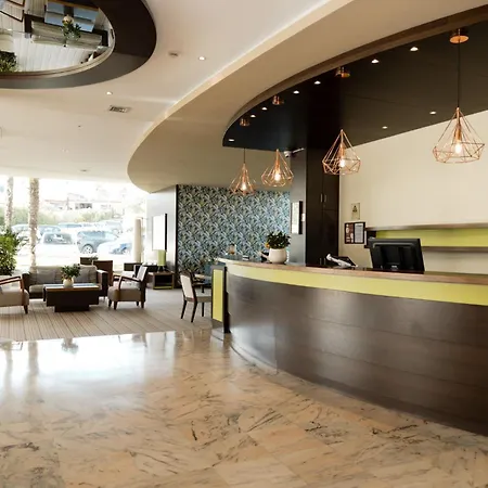 Hotel Pestana Viking & Armação de Pêra